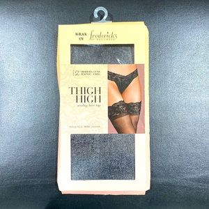 NWOT Fredericks Of Hollywood Womens Thigh High Scallop Lace Top Stockings Black